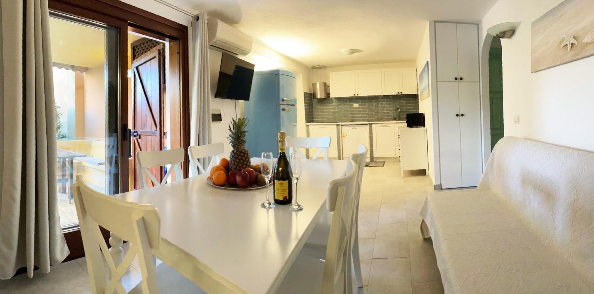 Ampio Trilocale Sul Golfo Di Marinella Villa Маринела Екстериор снимка